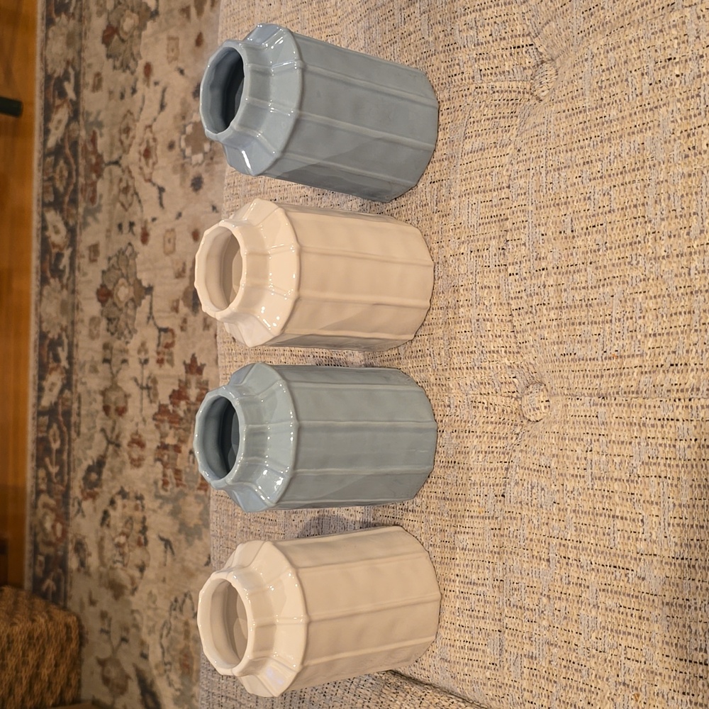 SONOMA BRAND DECORATIVE CERAMIC VASE BUNDLE OF 4